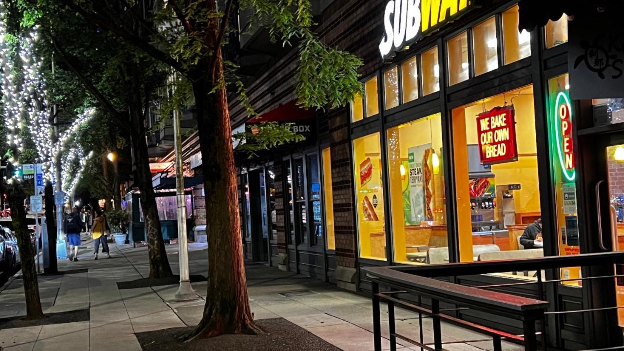 Cozy Home Nearby Most Attractions Seattle Center Extérieur photo
